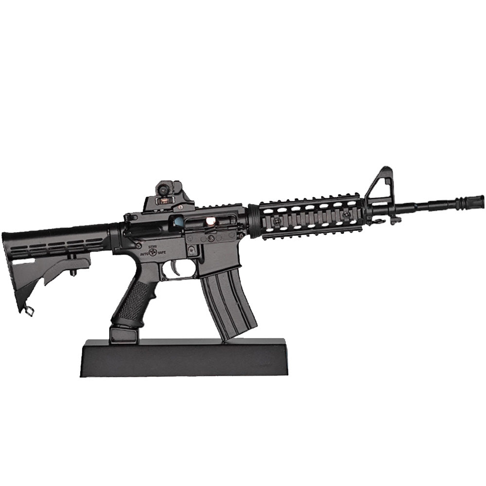 1:3 Scale AR15 Airsoft Desktop Model Gun Kit - Diecast Replica With Moving Bolt & Removable Mag