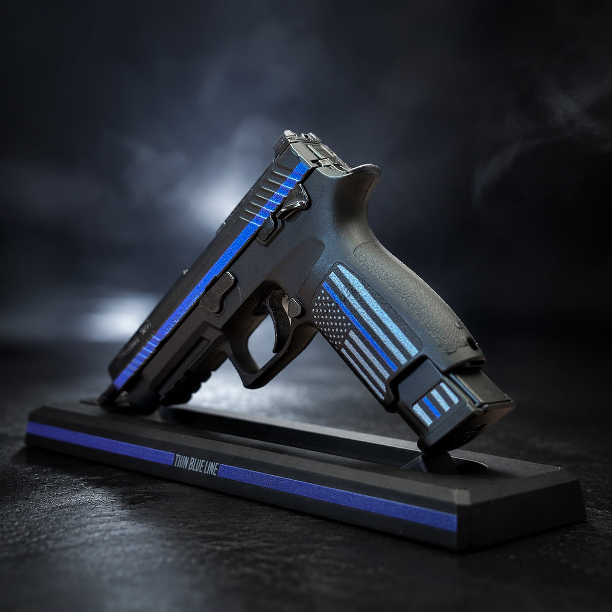 SIG SAUER M17 Model Thin Blue Line Edition 1:2.5 Scale – GoatGun