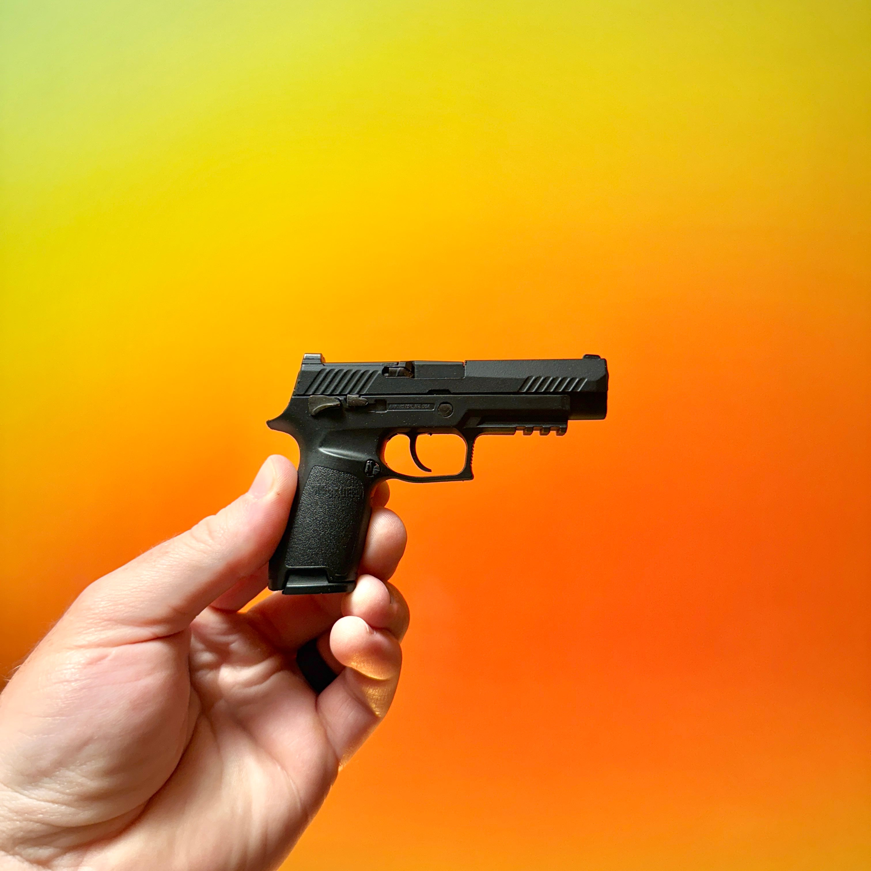 Miniature SIG SAUER M17 Model Black| GoatGuns – GoatGun Models