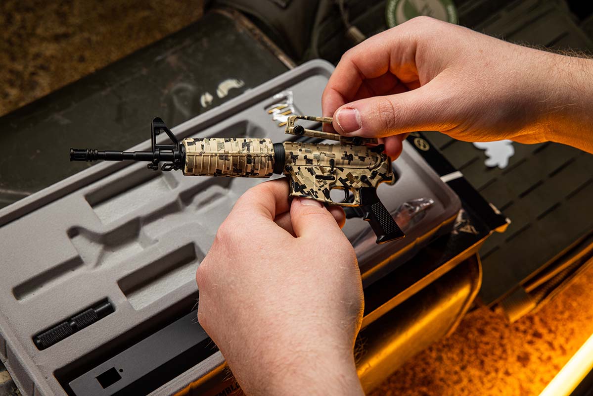 AR15 1:3 Scale Model - Camo